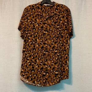 Men’s casual button down shirt